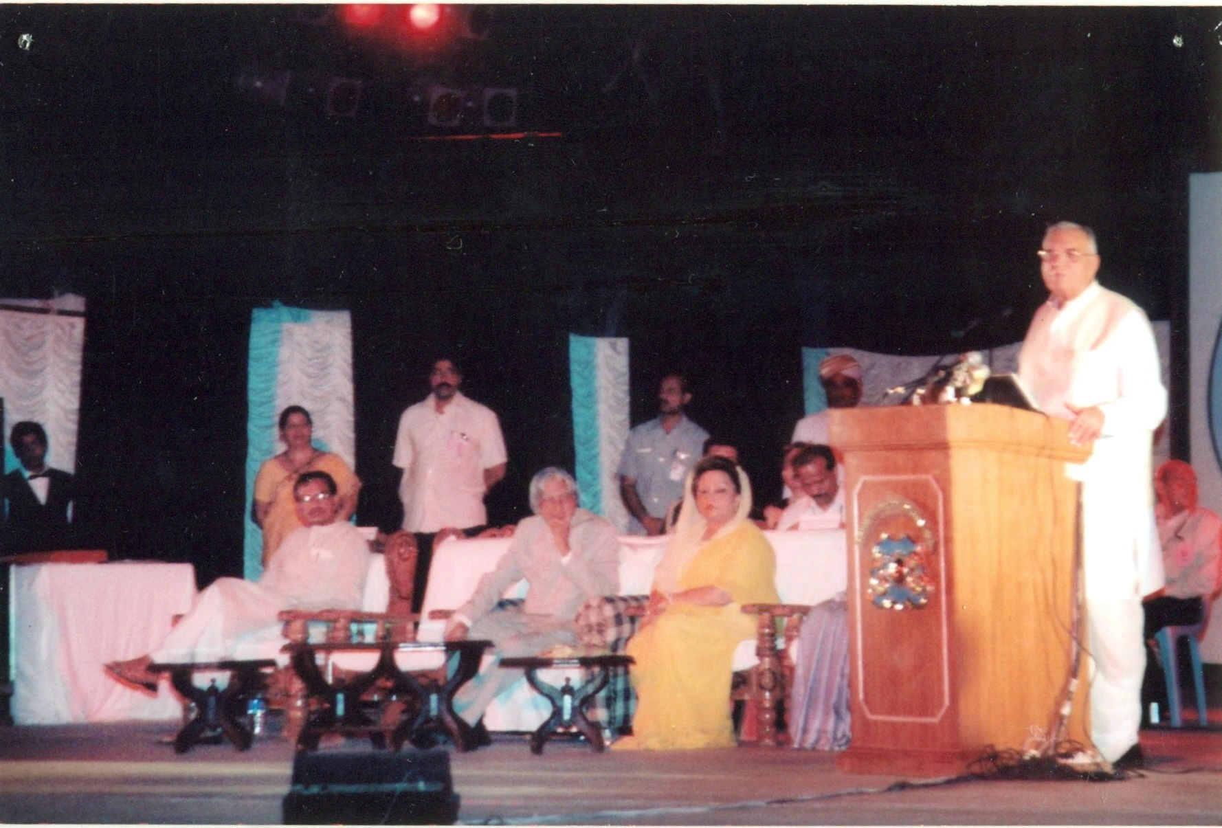 A function photo in which Atal Bihari Vajpayee giving a speech